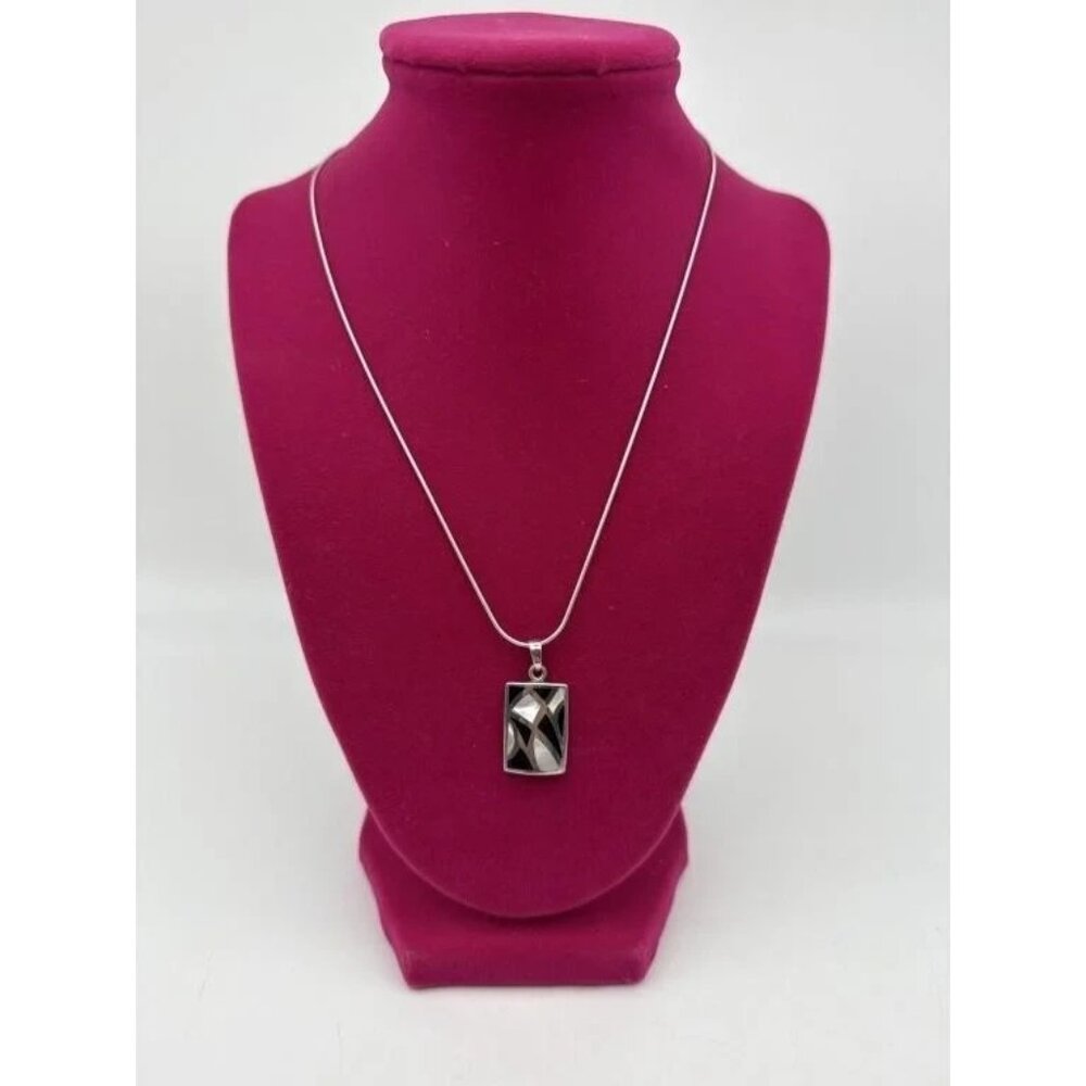 Sterling Silver Necklace w/ Mother of Pearl & Onyx Pendant – 18" Chain